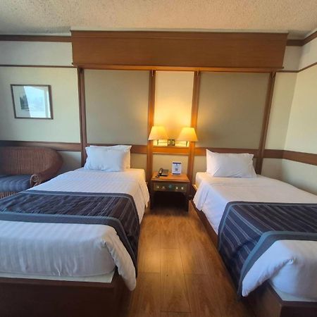 Cholchan Pattaya Beach Resort - Sha Extra Plus Buitenkant foto