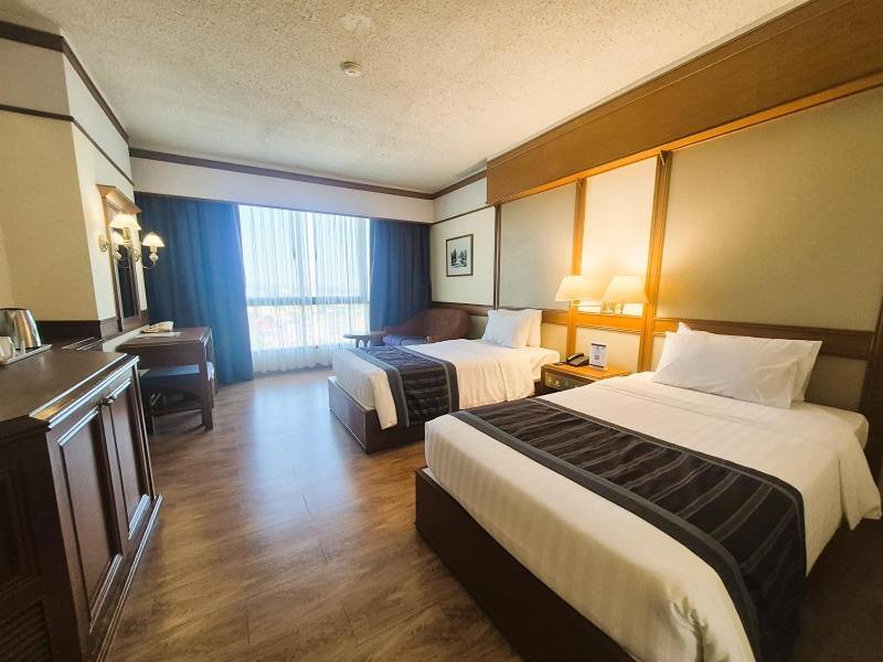Cholchan Pattaya Beach Resort - Sha Extra Plus Buitenkant foto