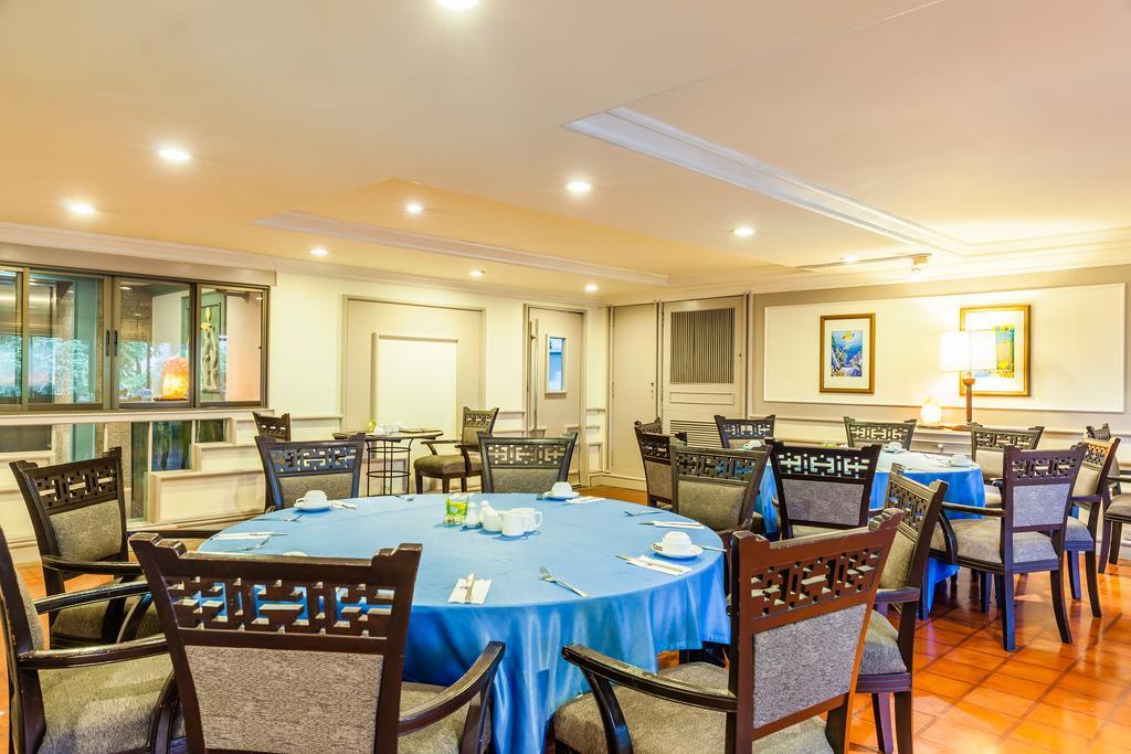 Cholchan Pattaya Beach Resort - Sha Extra Plus Buitenkant foto The restaurant